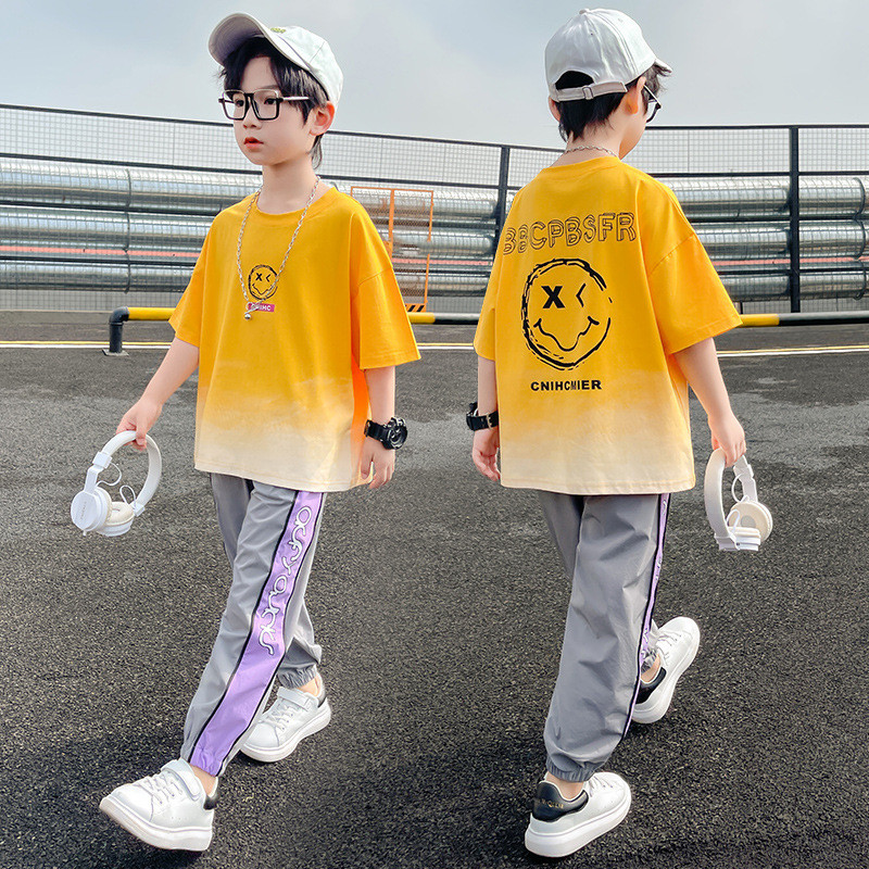 イエロー/Tシャツ+グレー/パンツ