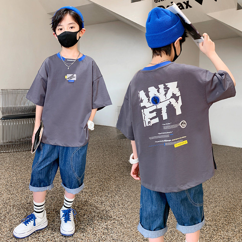 グレー/Tシャツ+ブルー/パンツ