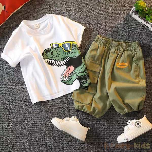 ホワイト/Tシャツ+グリーン/パンツ