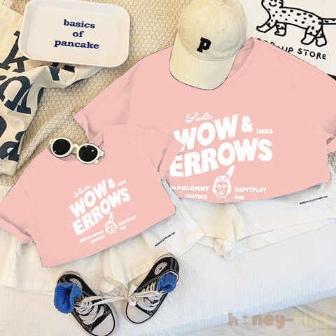 ピンク/Tシャツ+ホワイト/パンツ