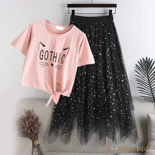 ピンク／Tシャツ＋ブラック／スカート