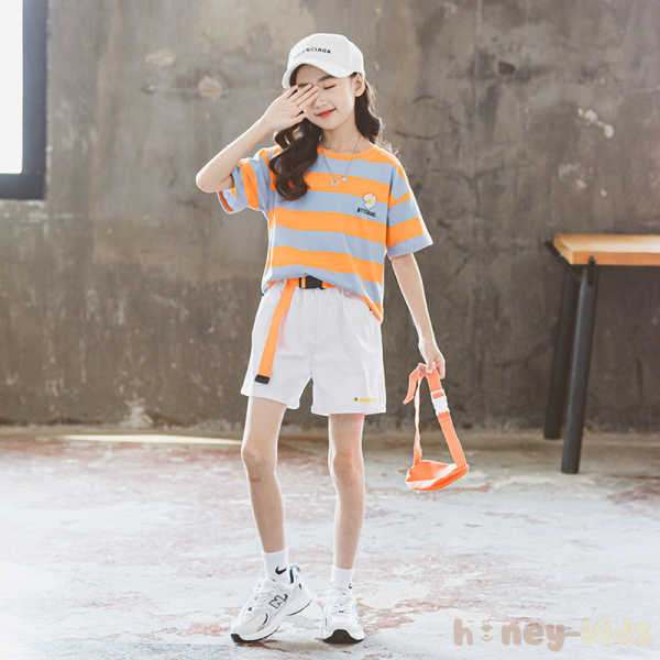オレンジ/Tシャツ+ホワイト/パンツ